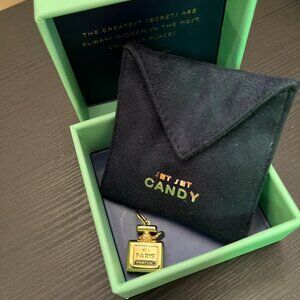 Jet Set Candy - No1 Paris Parfum - Charm for bracelet, necklace, keychain